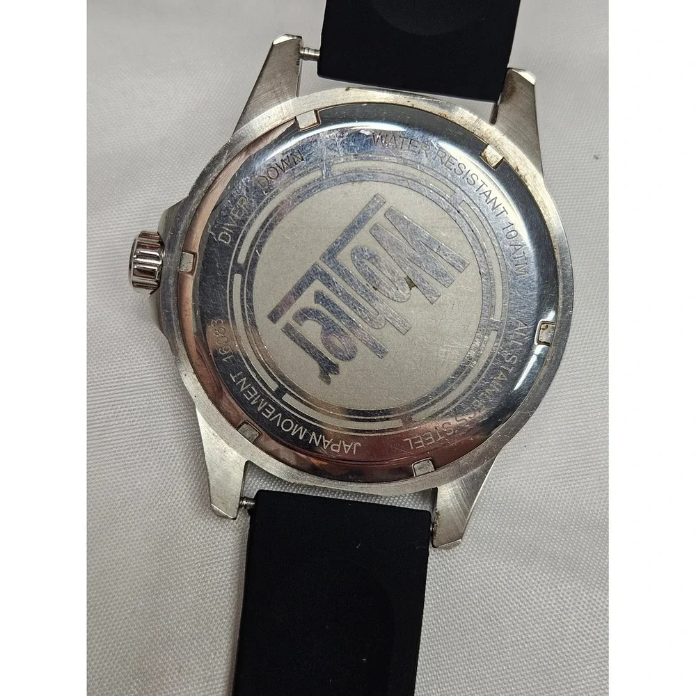 Wohler Diver Down Mens Watch Red Bezel Black Dial Silicone Strap 10ATM‎ 16063